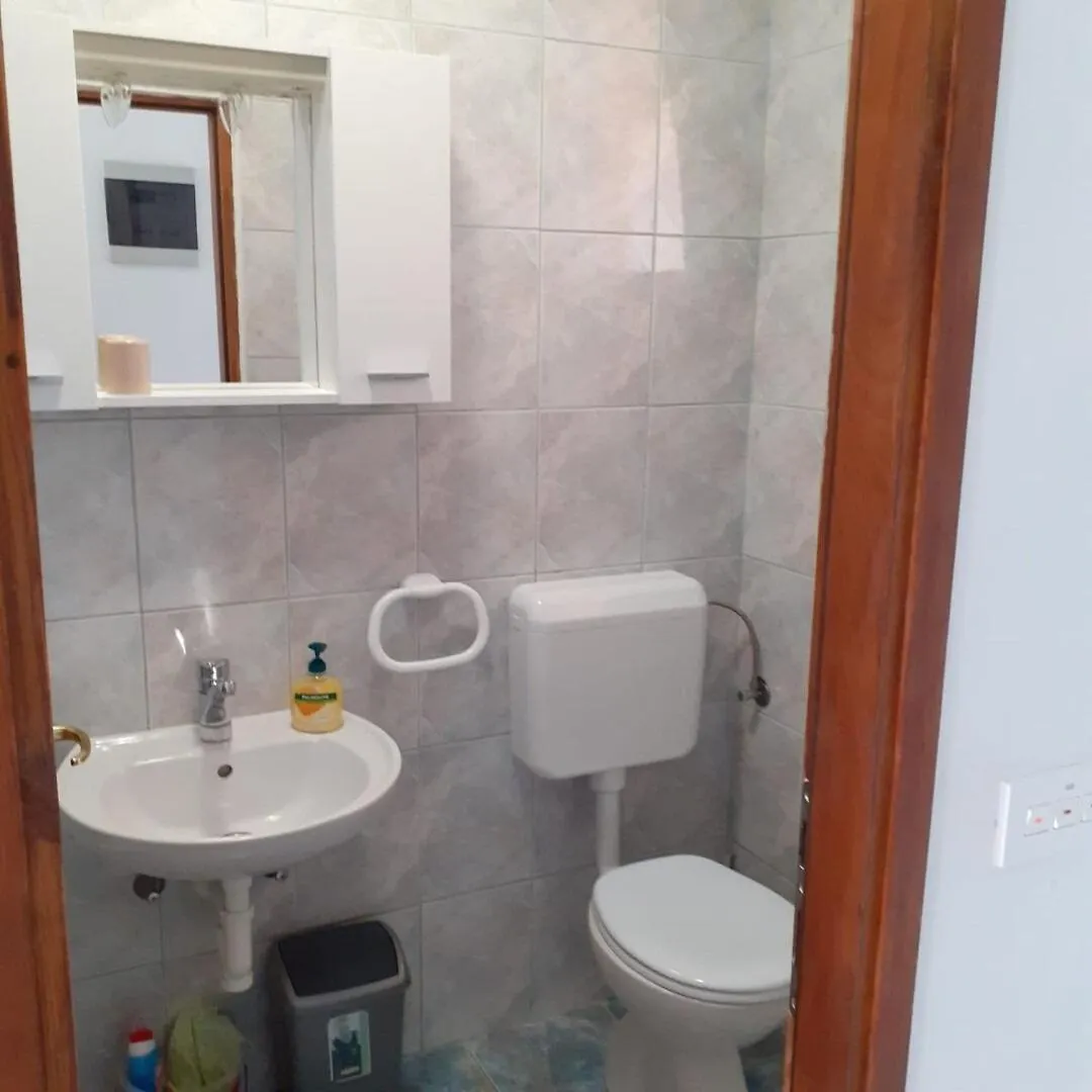 Apartment Renatare Ugljan 0*,  Croatia