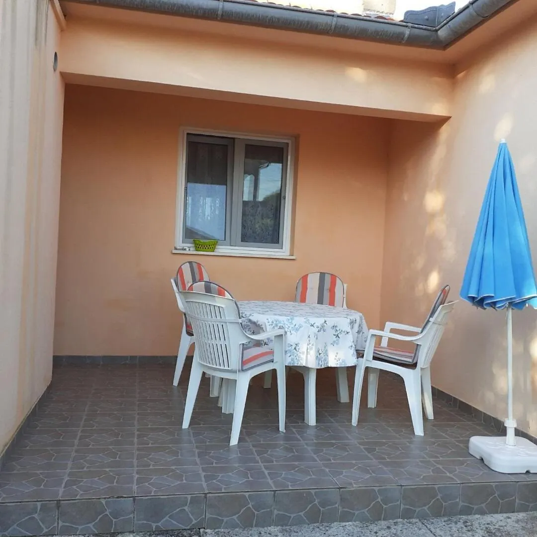 Apartment Renatare Ugljan